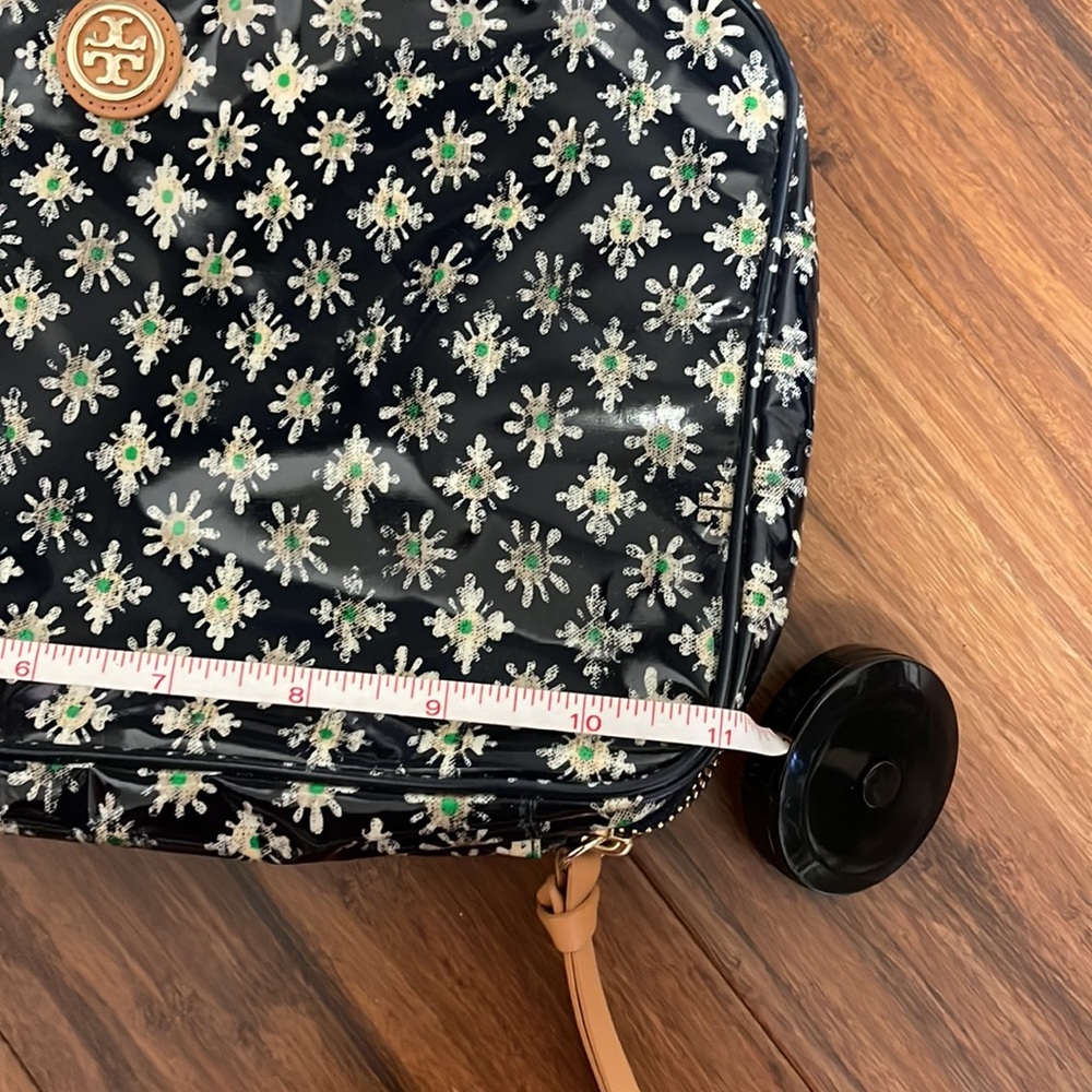 Tory Burch Cosmetic Bag - Picture 9 of 10